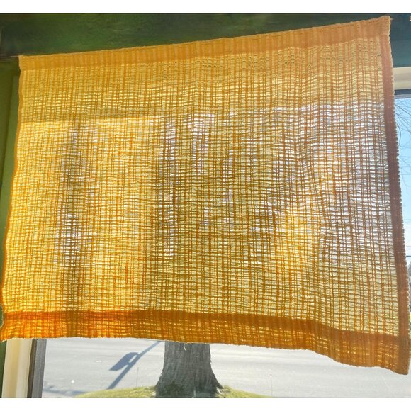 Vintage 70s net curtain, yellow mesh, short panel, rod header - Picture 1 of 9
